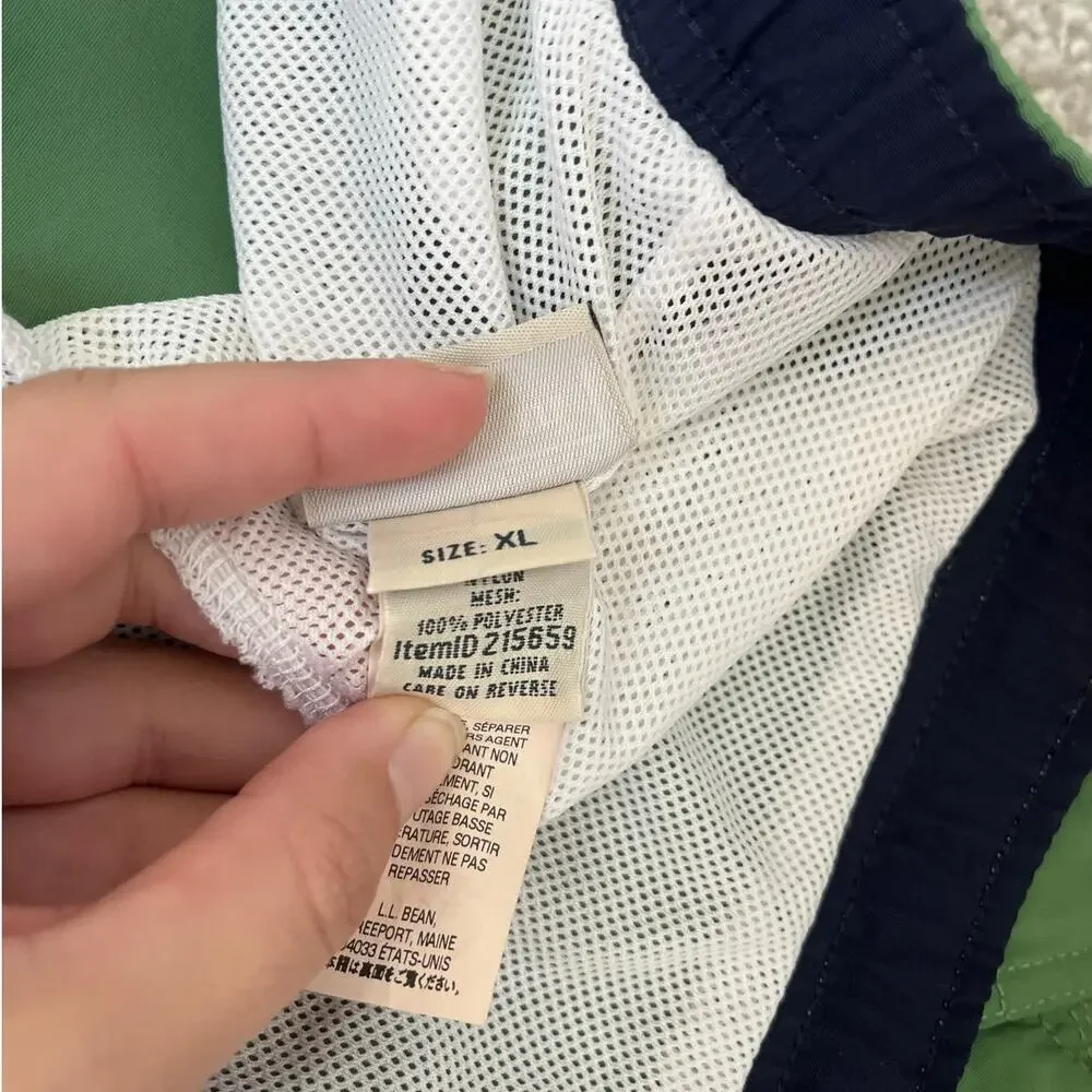 L.L. Bean Cargo Swim Trunks Green Lined Pockets Beach Pool Vacation Resort XL